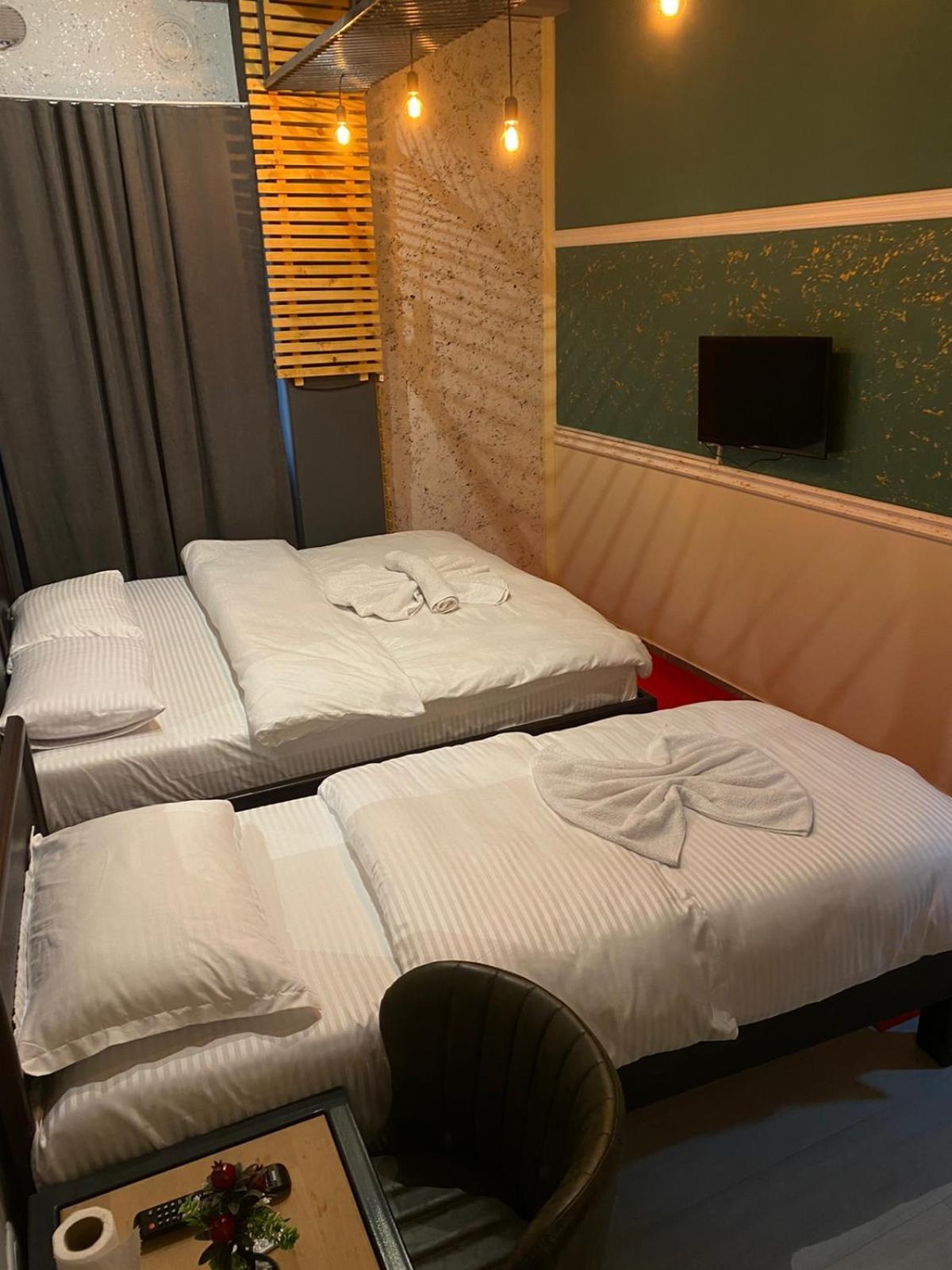 Hotel In Time Prizren Phòng bức ảnh